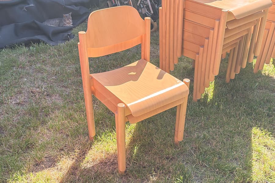 2 Stapelstühle